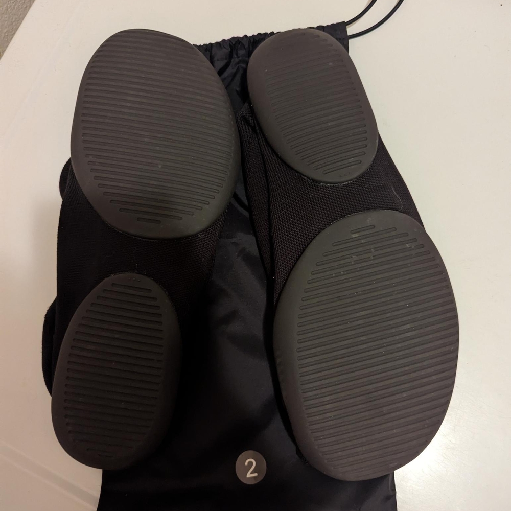 Yeezy Pods Size 2 (Mens size 9-10)